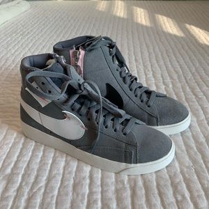 “Grey Wolf” Nike blazer mid